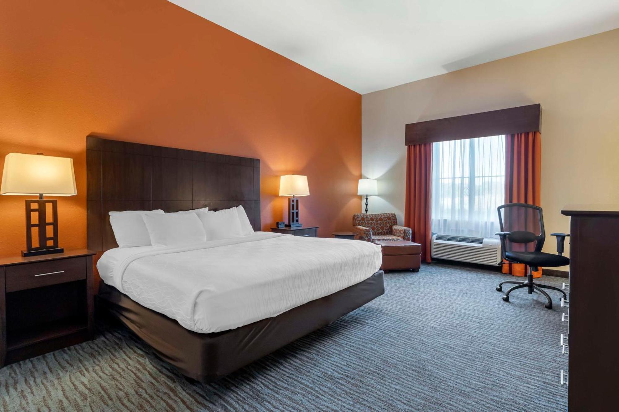 Best Western Plus Longhorn Inn & Suites Luling Zewnętrze zdjęcie