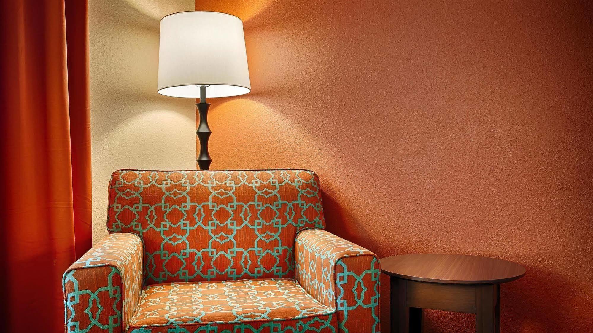 Best Western Plus Longhorn Inn & Suites Luling Zewnętrze zdjęcie